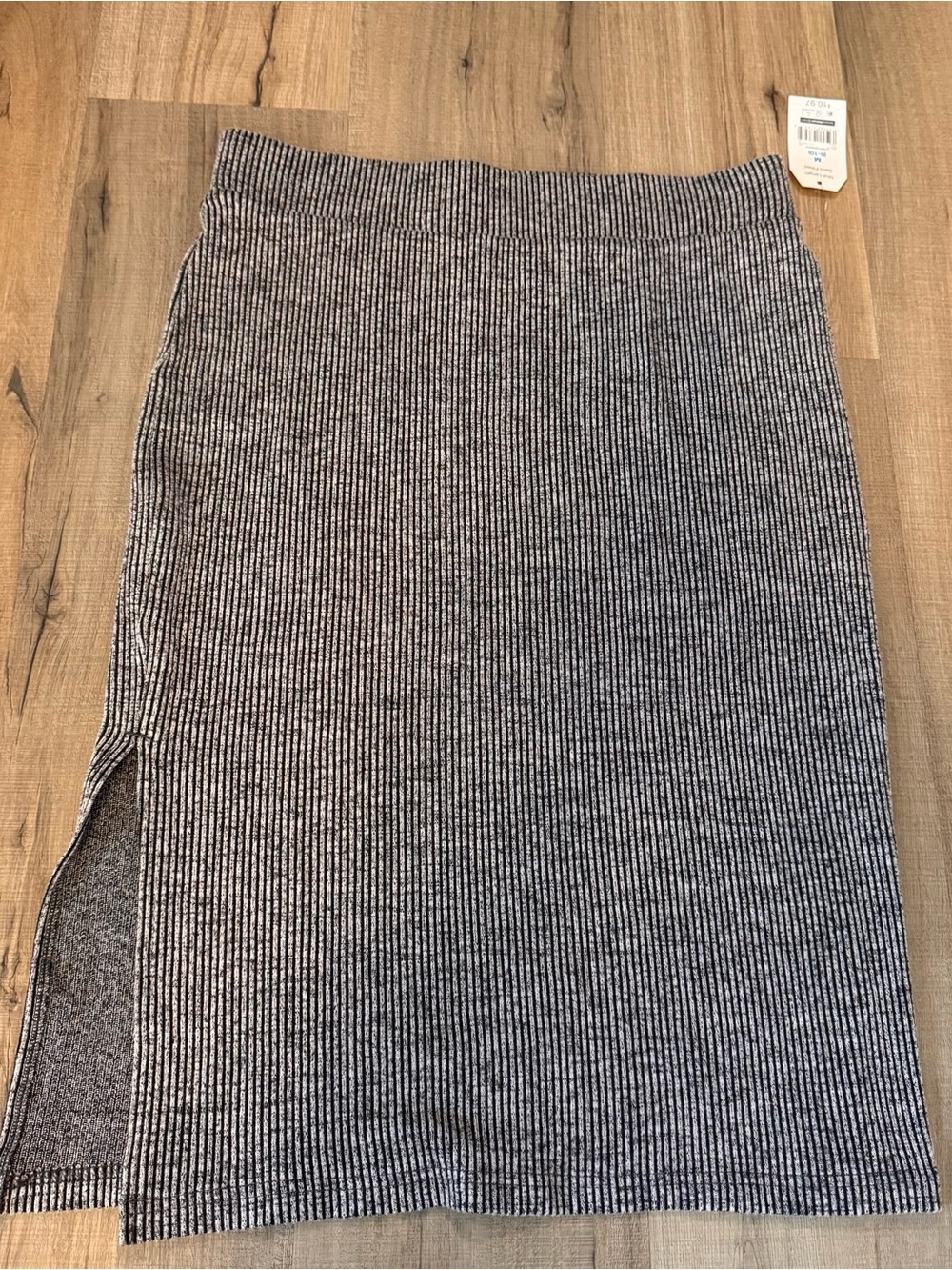 NWT Time & Tru Midi Skirt